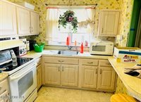 15 Mount Logan Lane, Toms River, NJ 08753