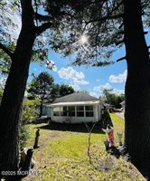 15 Mount Logan Lane, Toms River, NJ 08753