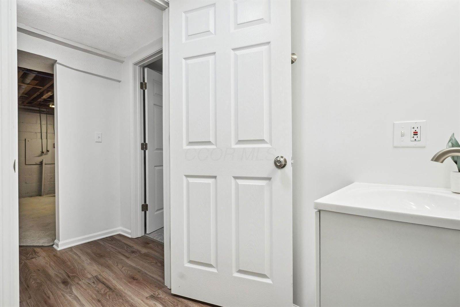 3783 Laguna Drive, Columbus, OH 43232