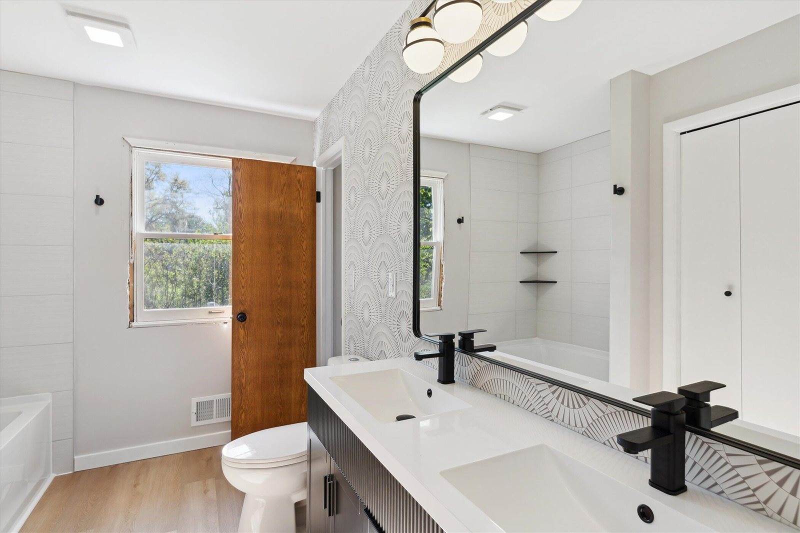 5082 Patland Drive, Kalamazoo, MI 49009