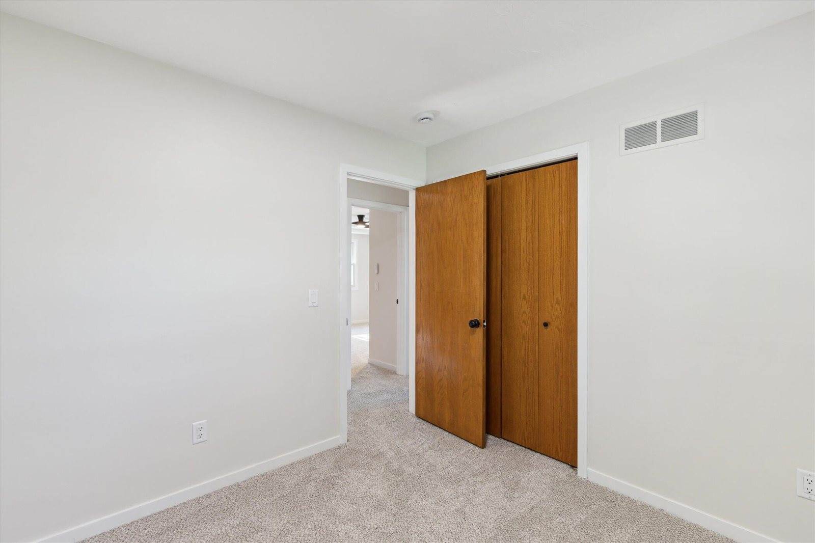 5082 Patland Drive, Kalamazoo, MI 49009