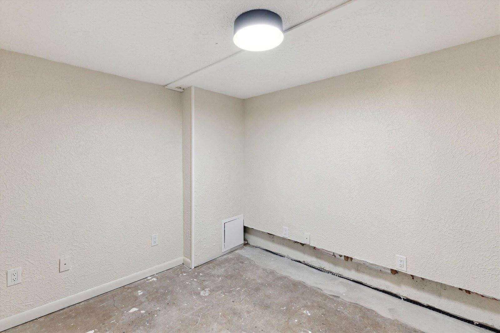 5082 Patland Drive, Kalamazoo, MI 49009