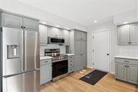 5082 Patland Drive, Kalamazoo, MI 49009