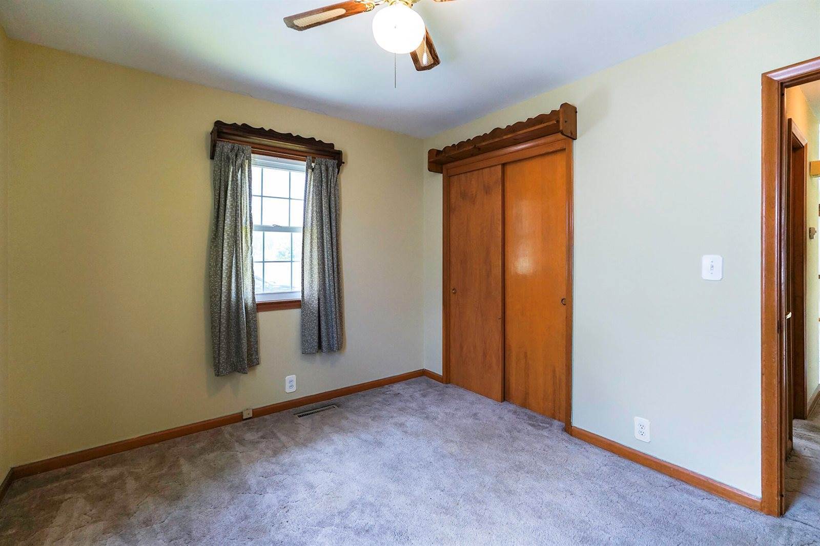 917 South 34th Street, Council Bluffs, IA 51501