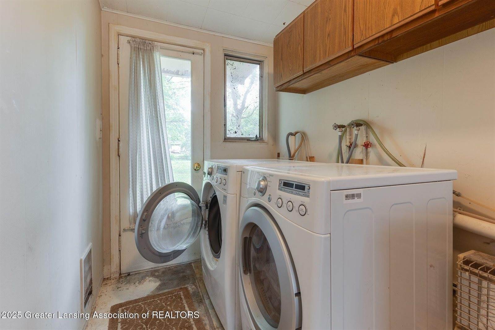 6394 Stephen, Brighton, MI 48116