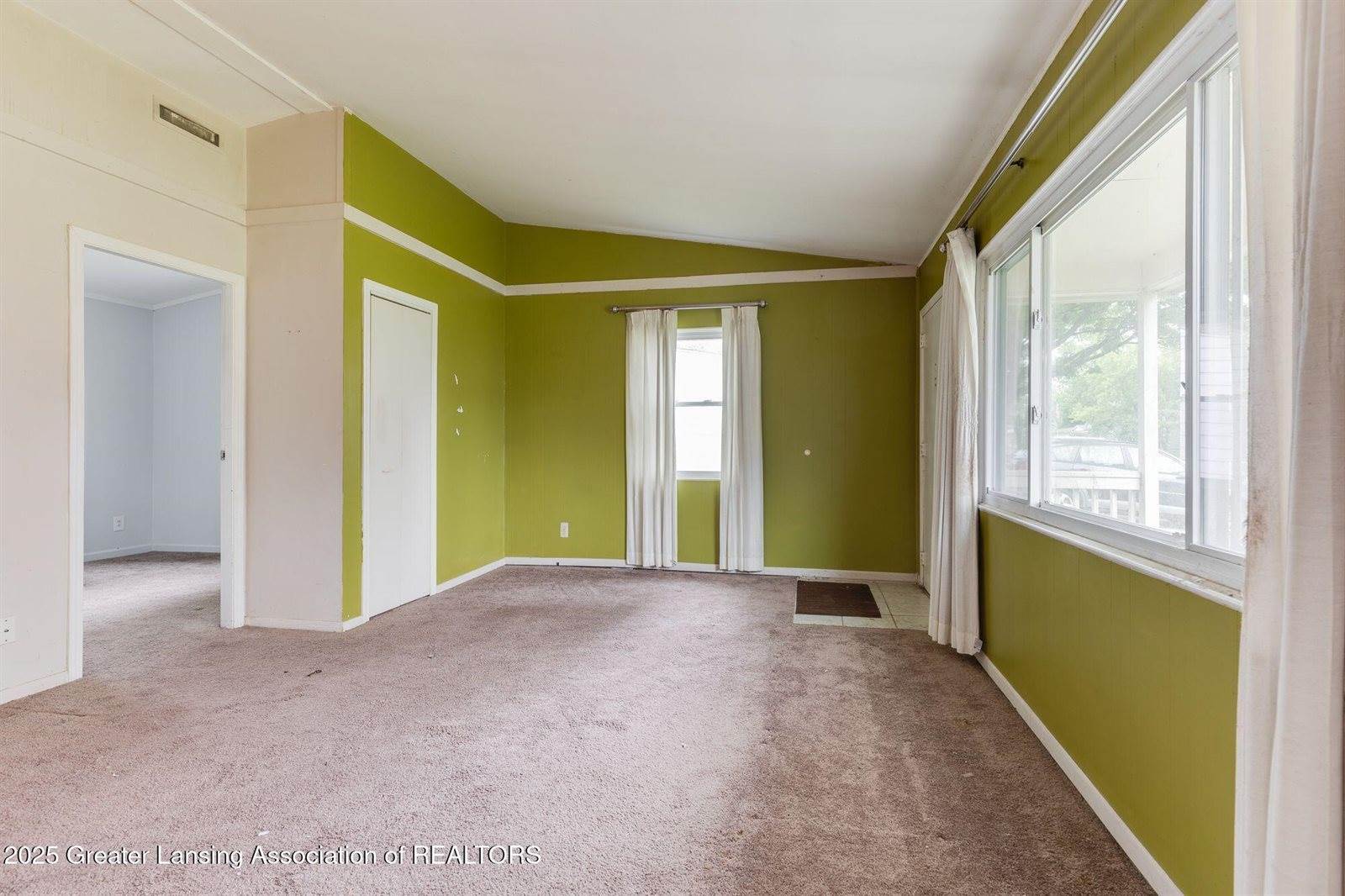 6394 Stephen, Brighton, MI 48116