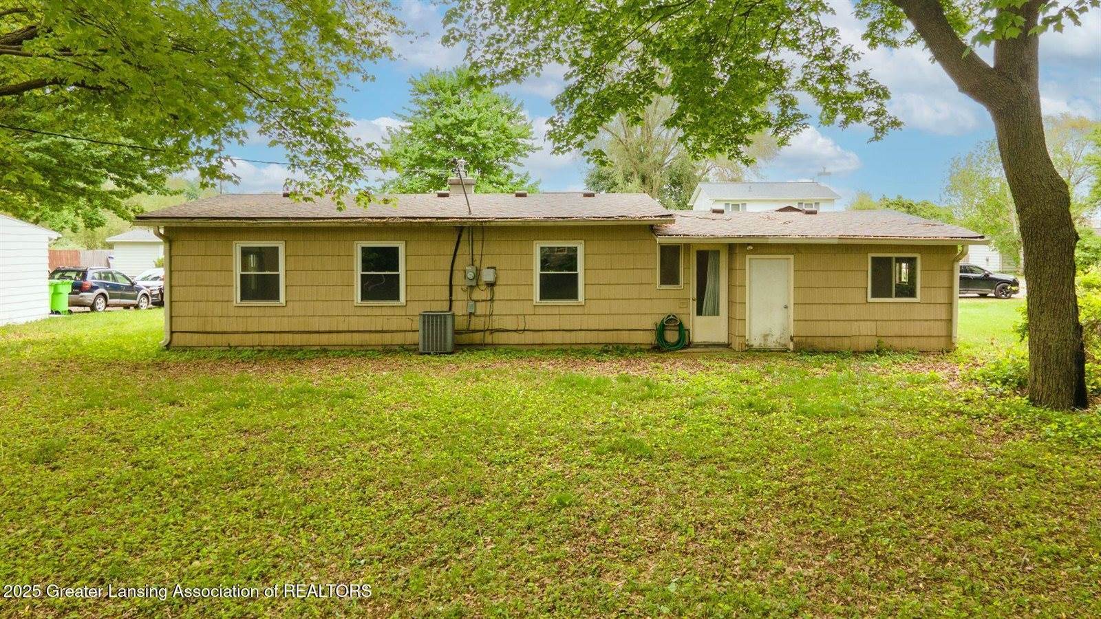 6394 Stephen, Brighton, MI 48116