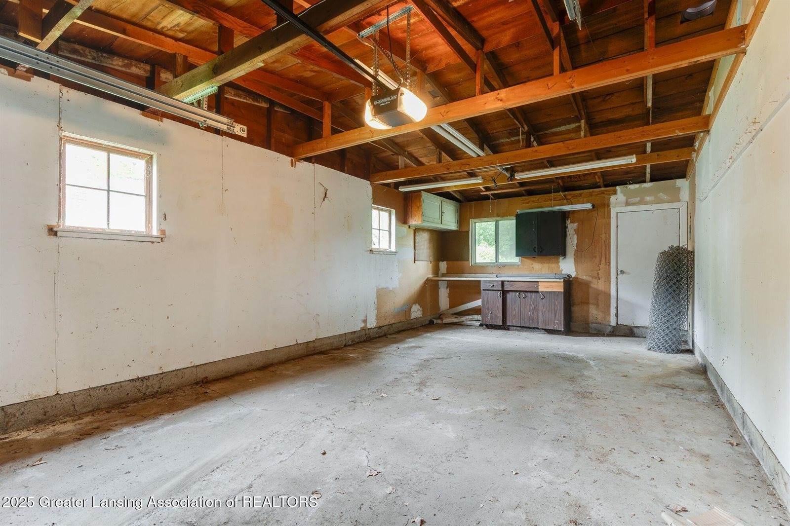 6394 Stephen, Brighton, MI 48116