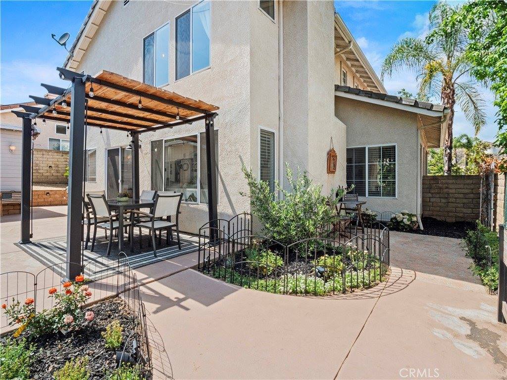 28042 Cascade Road, Castaic, CA 91384