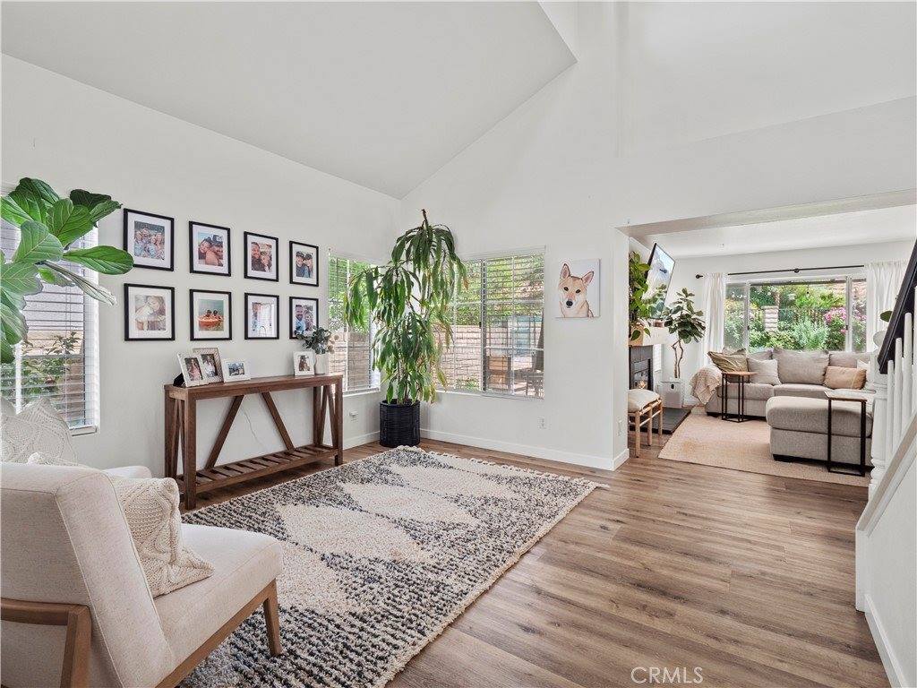 28042 Cascade Road, Castaic, CA 91384