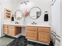 28042 Cascade Road, Castaic, CA 91384