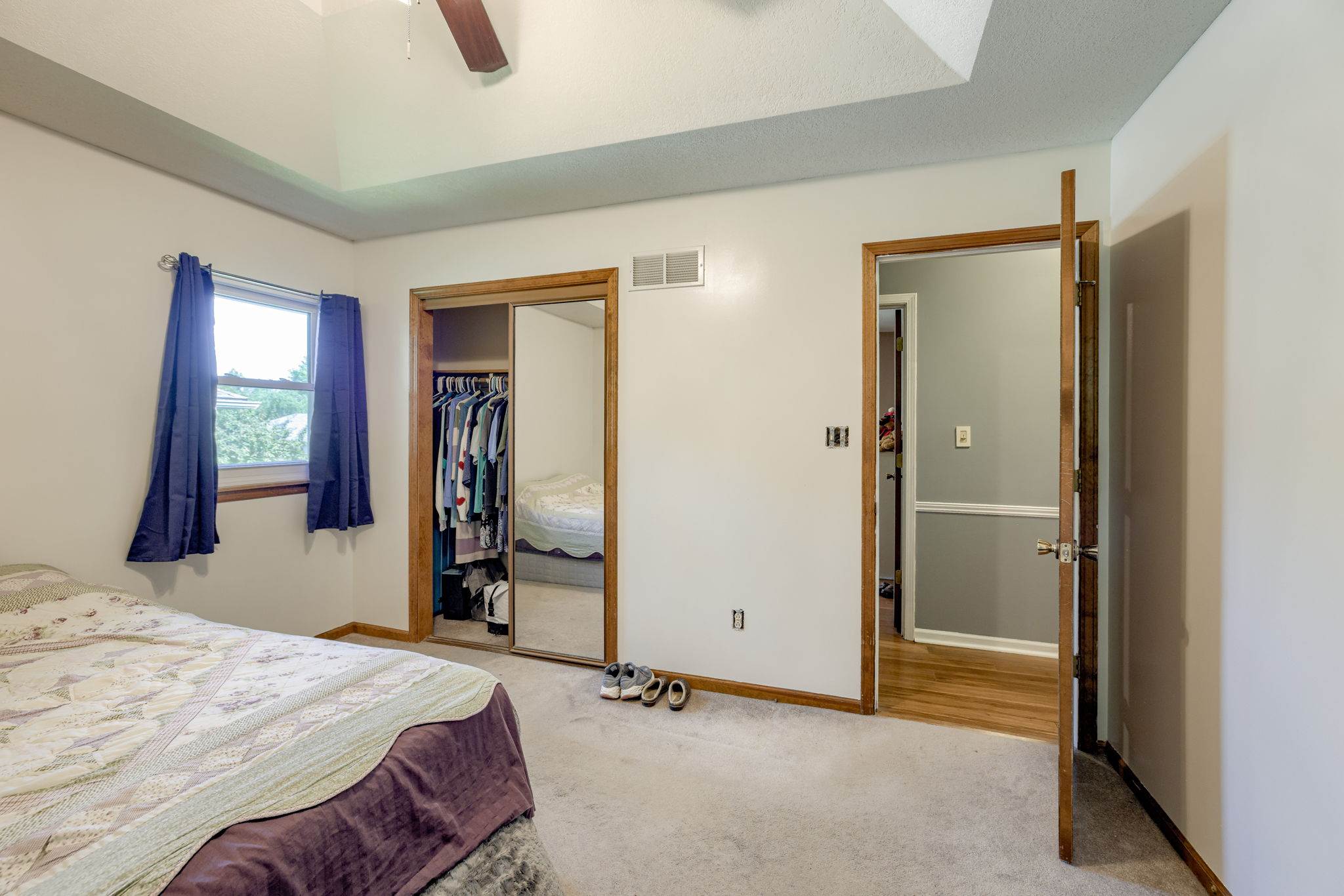 2135 NE Belvoir, Lee's Summit, MO 64086