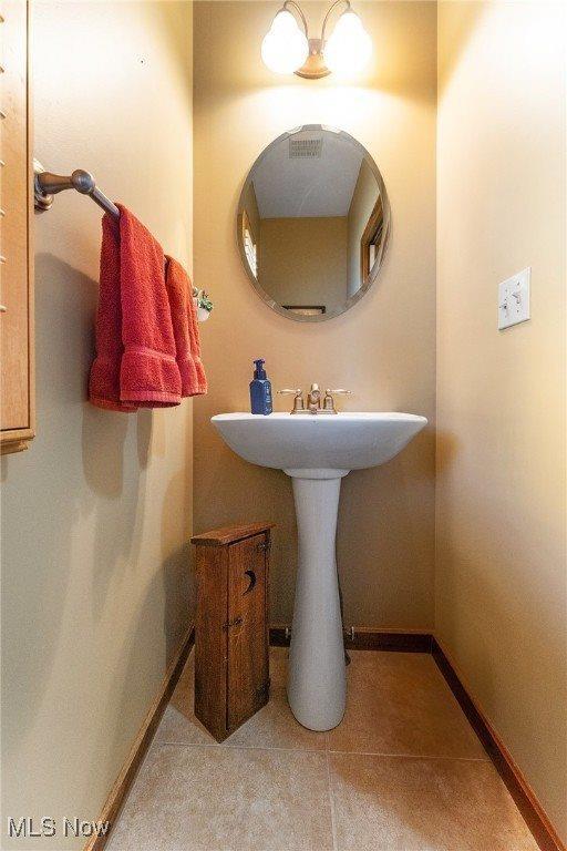 73 Lake Wobegon Drive, Canfield, OH 44406