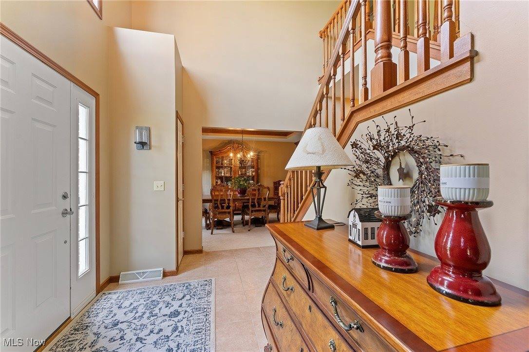 73 Lake Wobegon Drive, Canfield, OH 44406