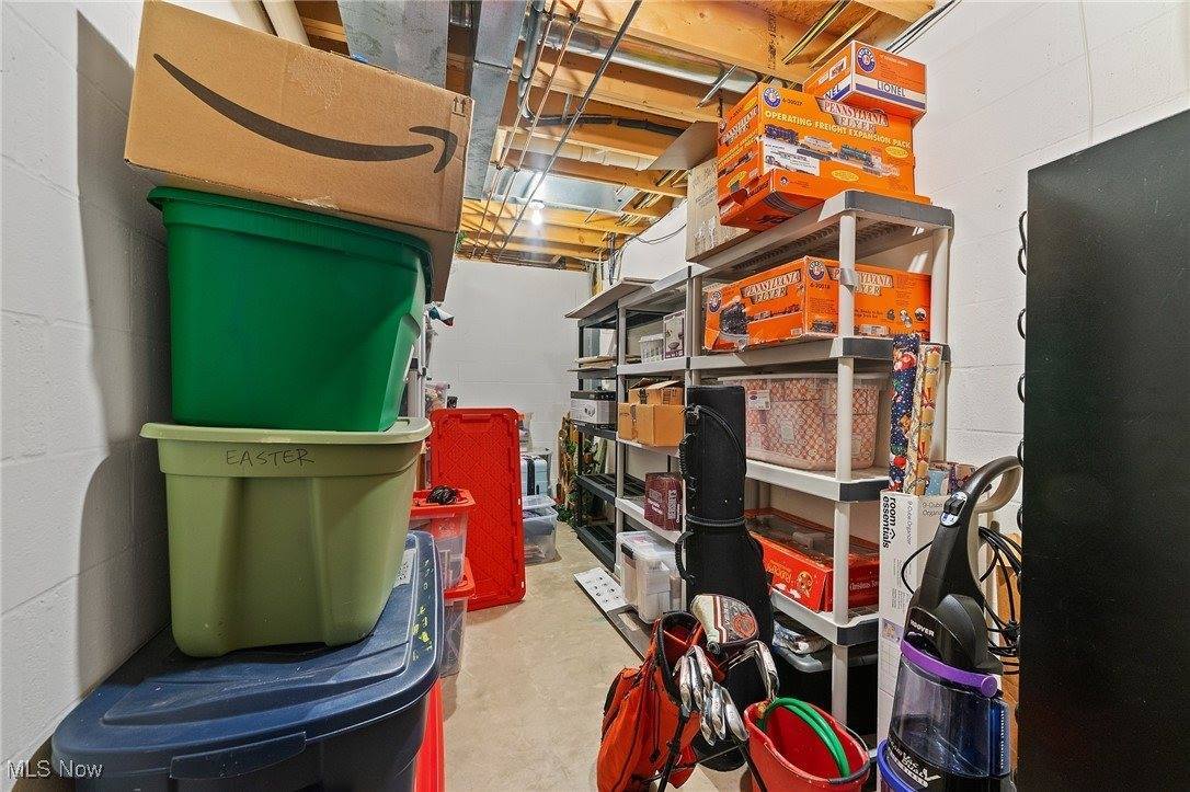 73 Lake Wobegon Drive, Canfield, OH 44406