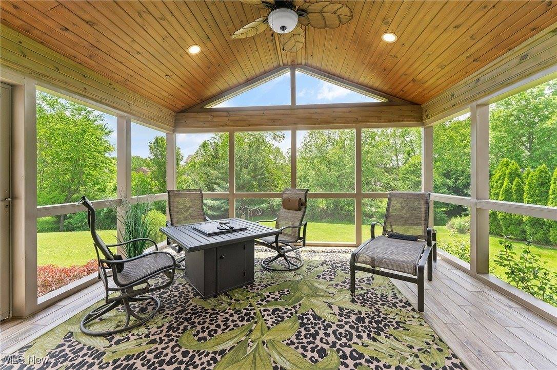 73 Lake Wobegon Drive, Canfield, OH 44406