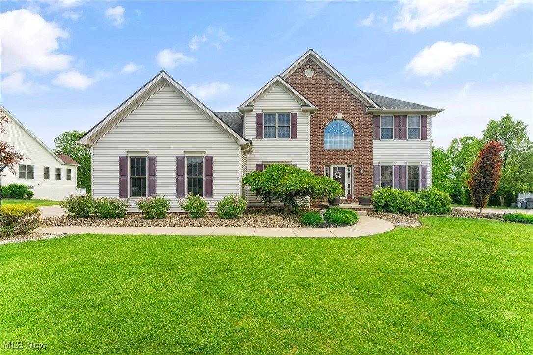 73 Lake Wobegon Drive, Canfield, OH 44406