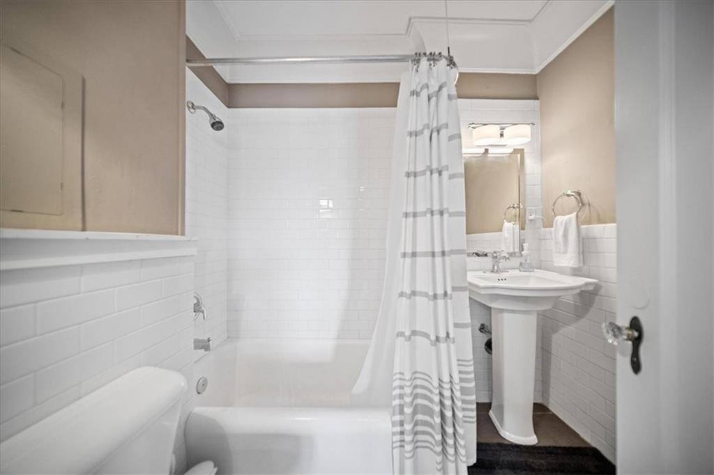 309 Emanuel Cleaver II Boulevard, Kansas City, MO 64112