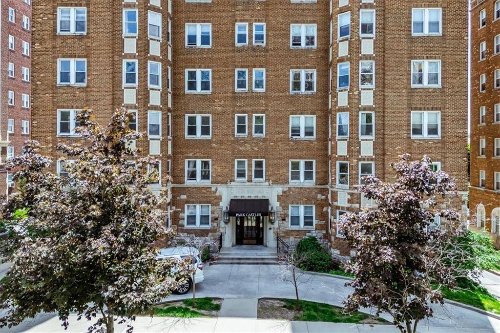 309 Emanuel Cleaver II Boulevard, Kansas City, MO 64112