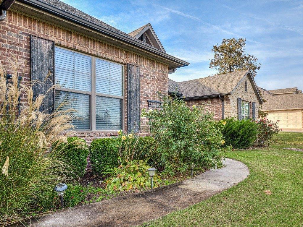 5608 Courtland Lane, Choctaw, OK 73020