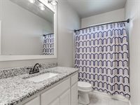 5608 Courtland Lane, Choctaw, OK 73020