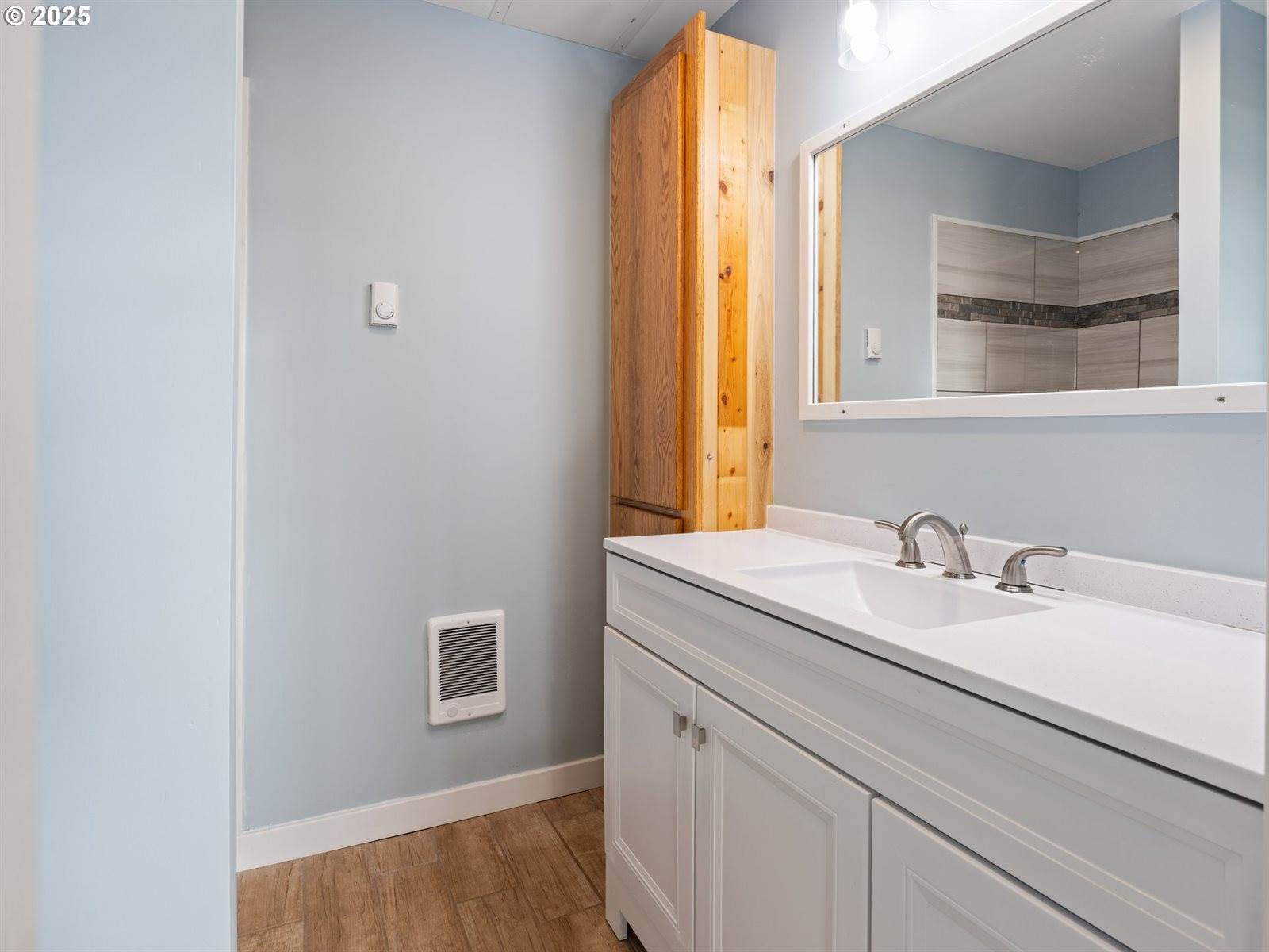 433 NW Hurbert St, Newport, OR 97365