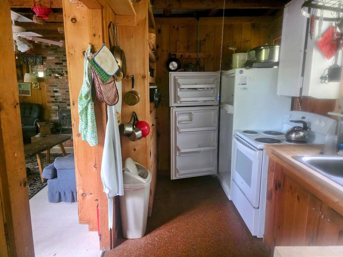 9 Highland Drive, Dedham, ME 04429