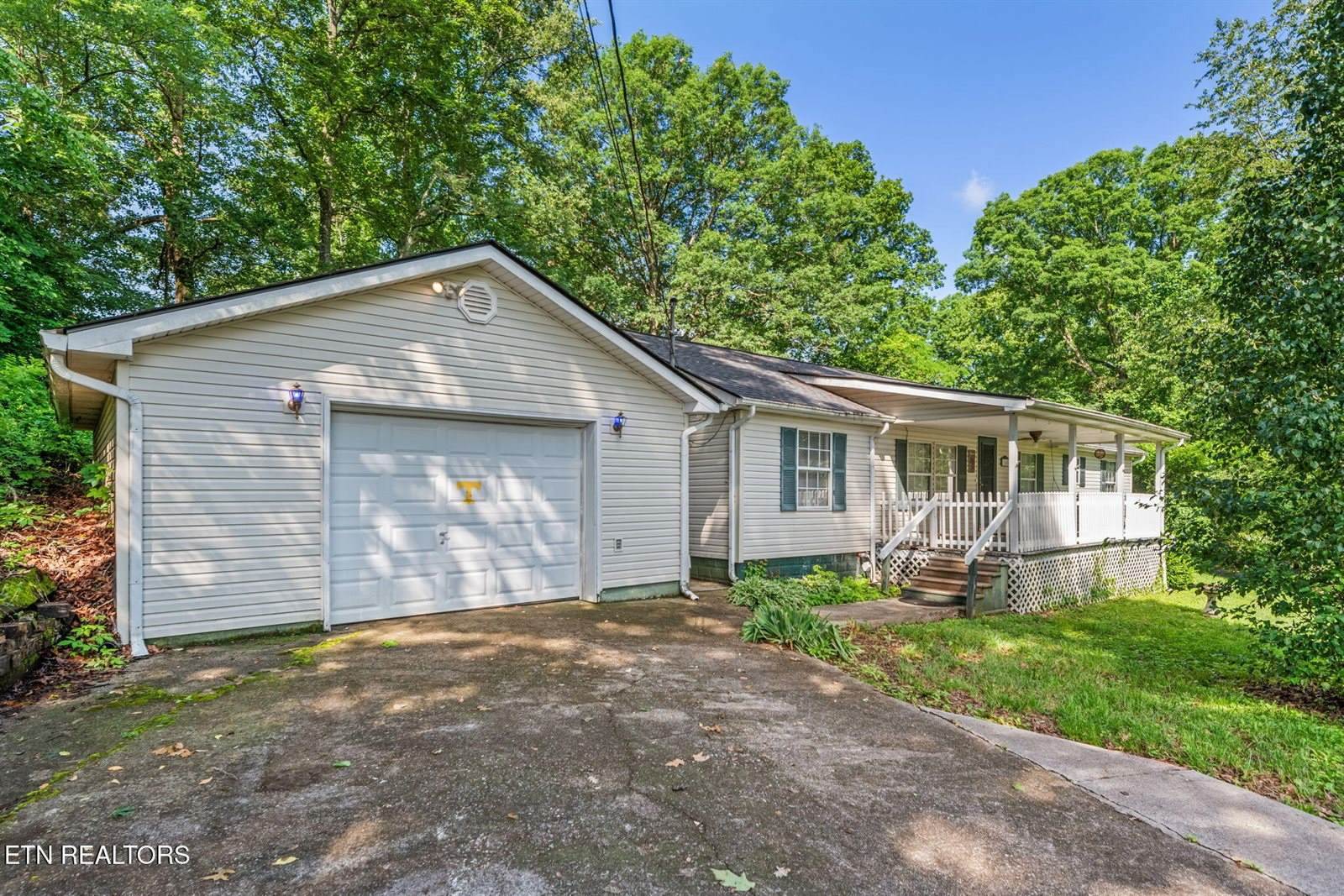 348 Beechwood Lane, Clinton, TN 37716