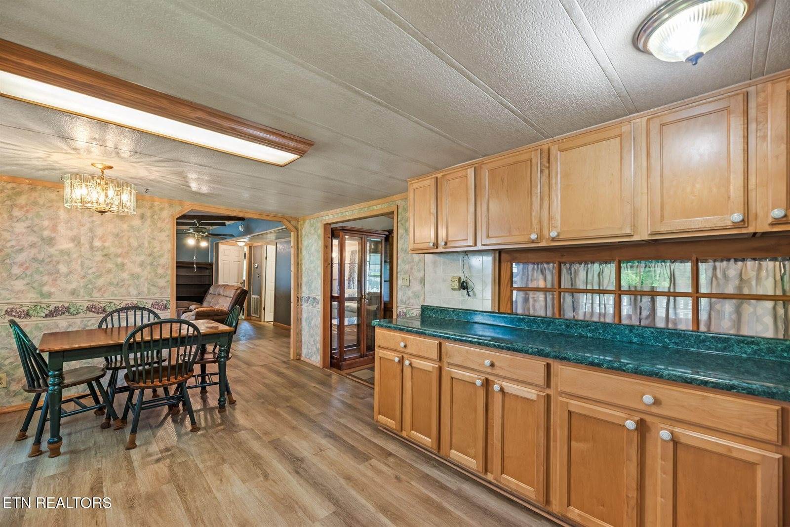 348 Beechwood Lane, Clinton, TN 37716