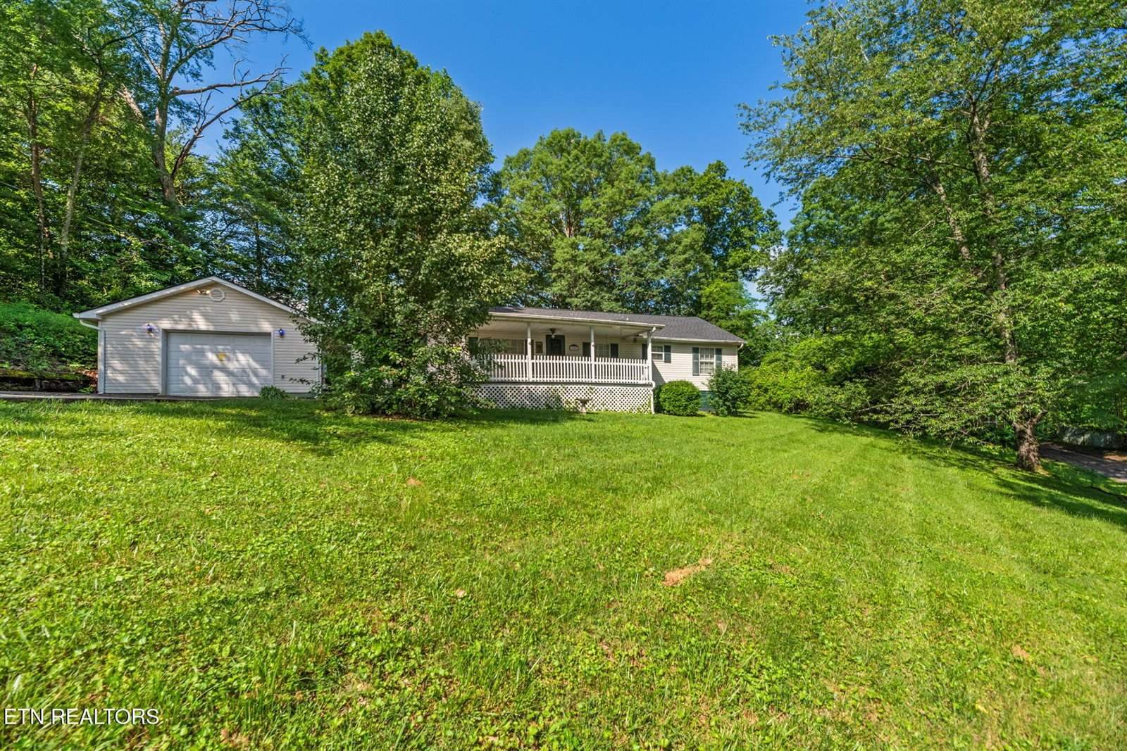 348 Beechwood Lane, Clinton, TN 37716