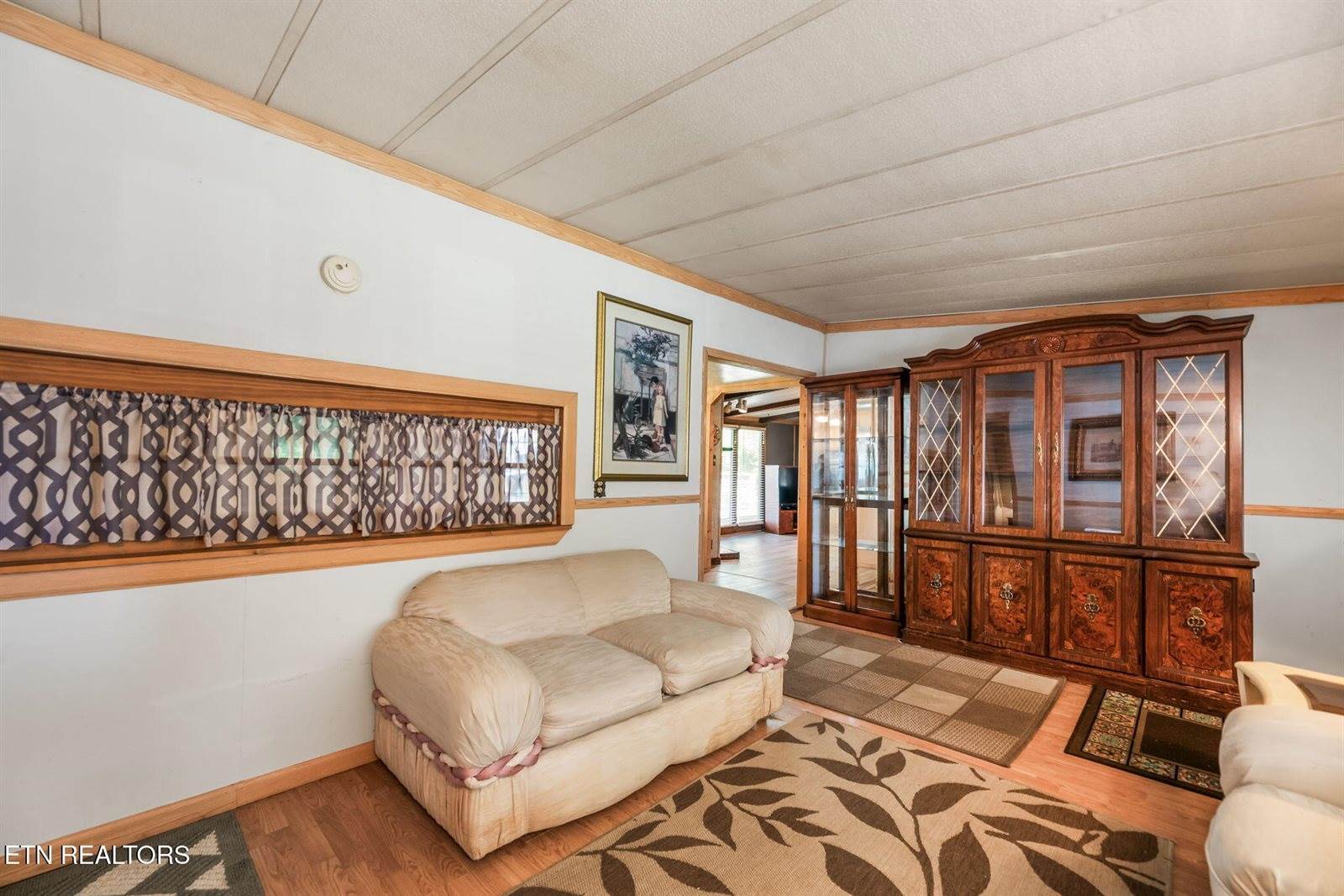 348 Beechwood Lane, Clinton, TN 37716