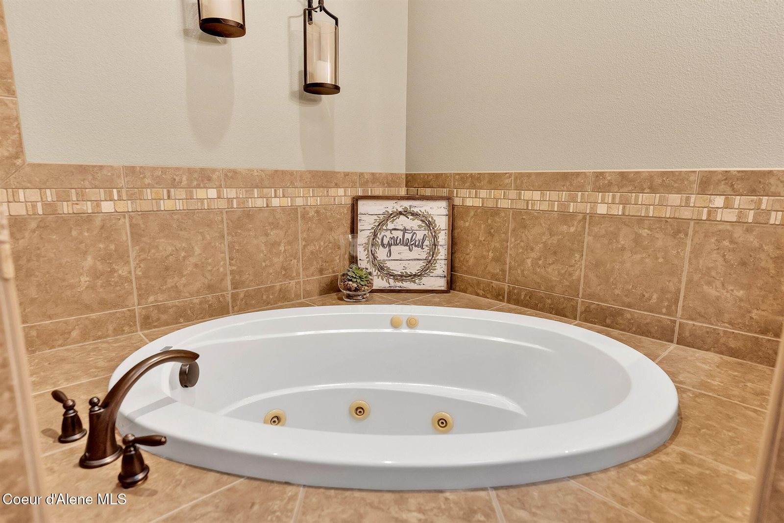 14097 North Pristine Cir, Rathdrum, ID 83858