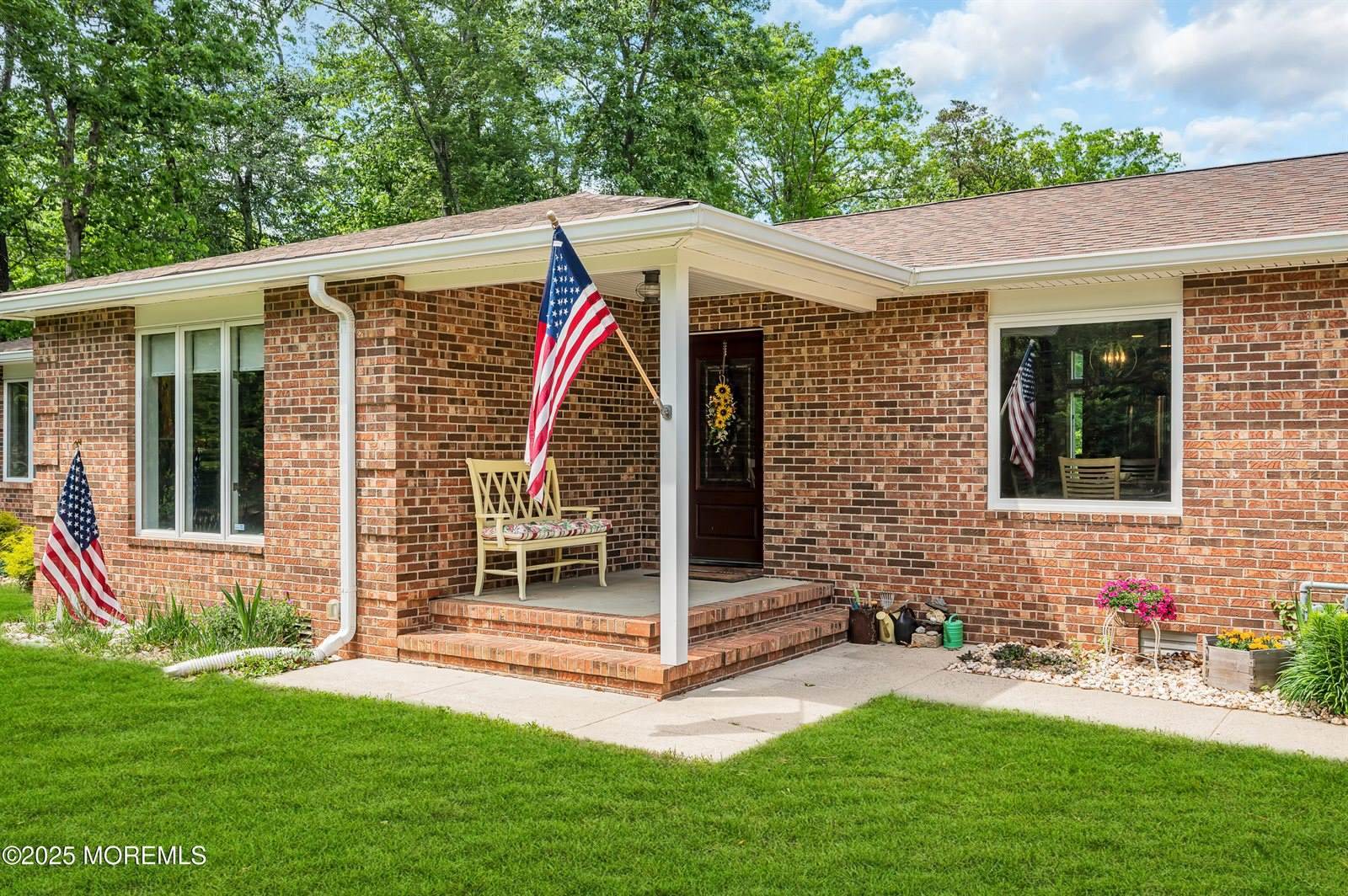 3 Stoney Brook Trail, Howell, NJ 07731