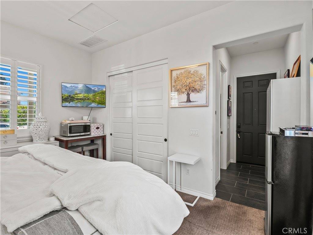 22385 Midtown Court, Saugus, CA 91350