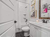 22385 Midtown Court, Saugus, CA 91350