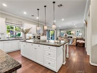 22385 Midtown Court, Saugus, CA 91350