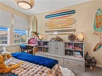 22385 Midtown Court, Saugus, CA 91350