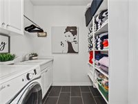 22385 Midtown Court, Saugus, CA 91350