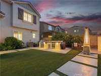 22385 Midtown Court, Saugus, CA 91350