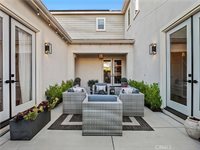 22385 Midtown Court, Saugus, CA 91350