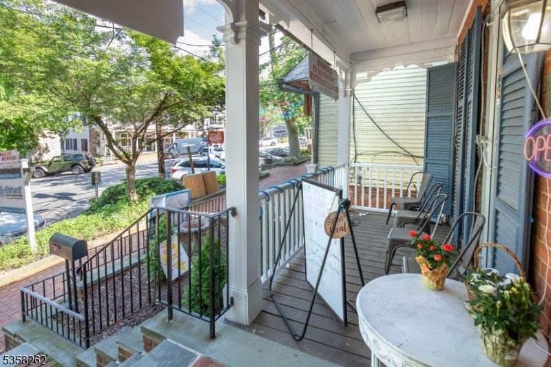 31 S Finley Ave, Bernards Township, NJ 07920