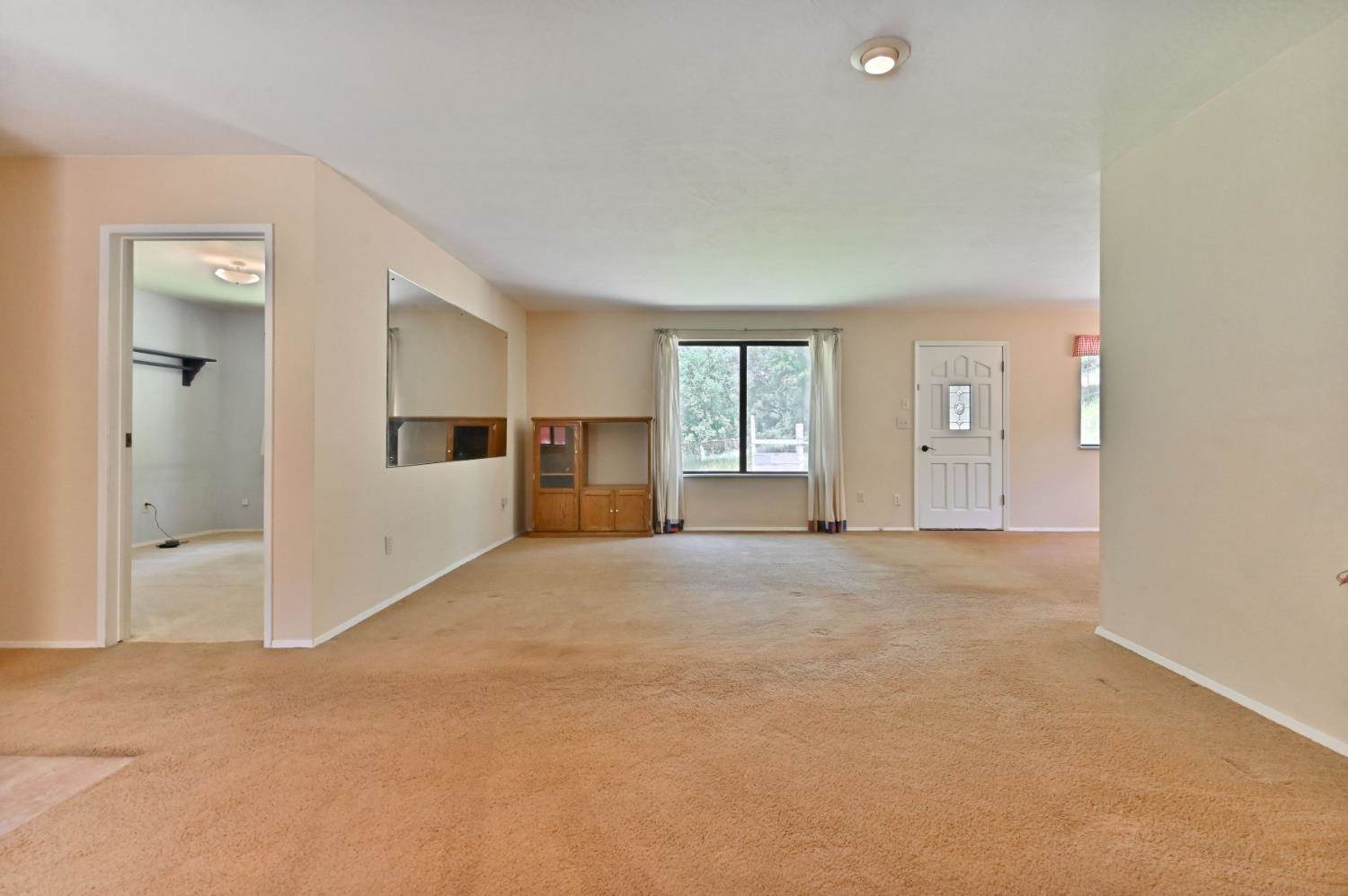 1950 Appaloosa Way, Angels Camp, CA 95222