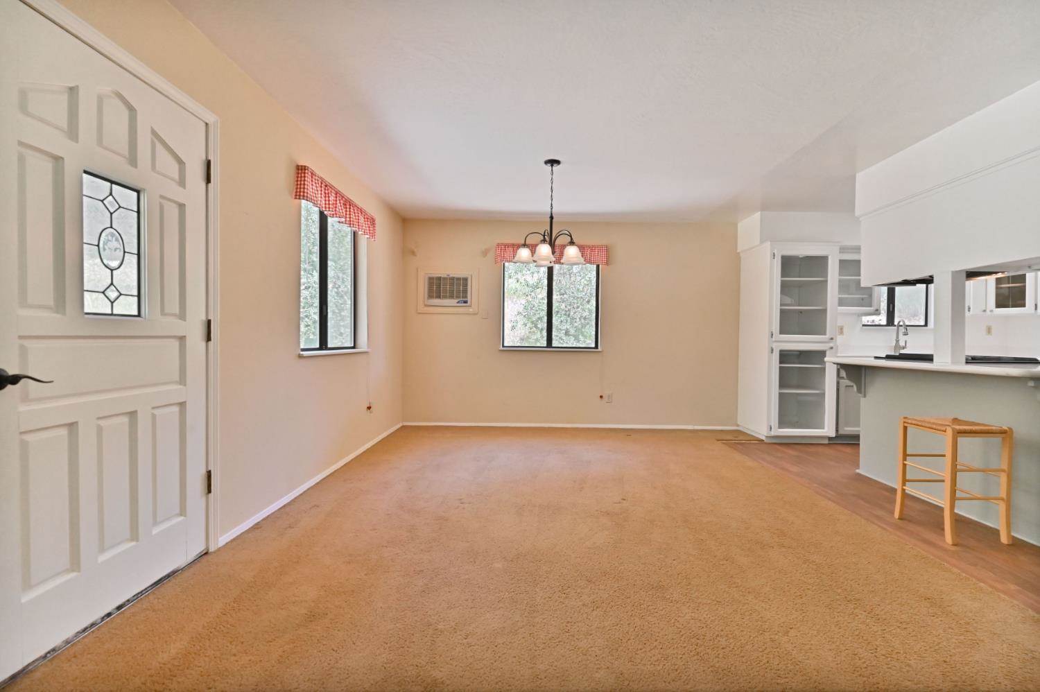 1950 Appaloosa Way, Angels Camp, CA 95222