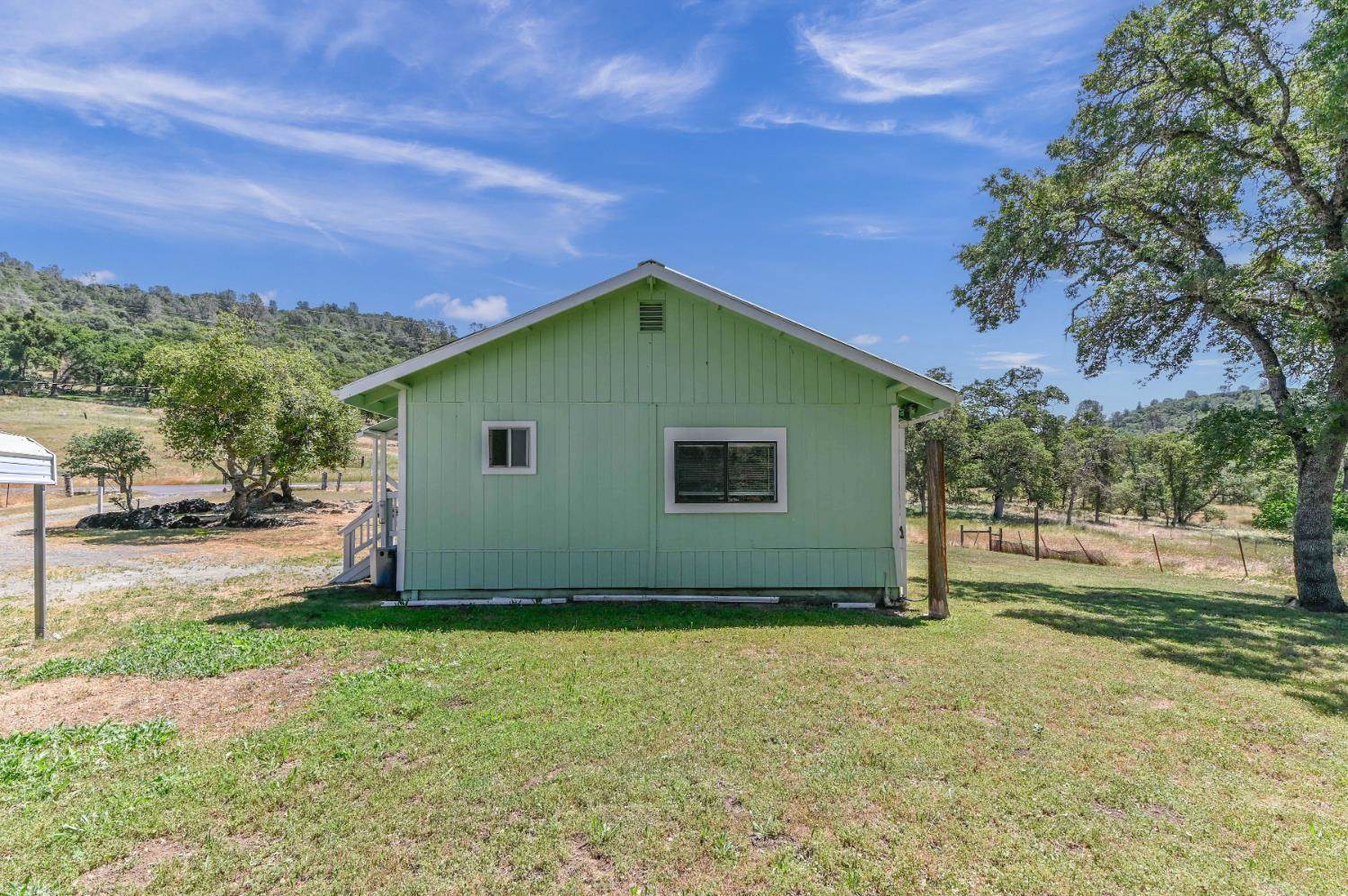 1950 Appaloosa Way, Angels Camp, CA 95222