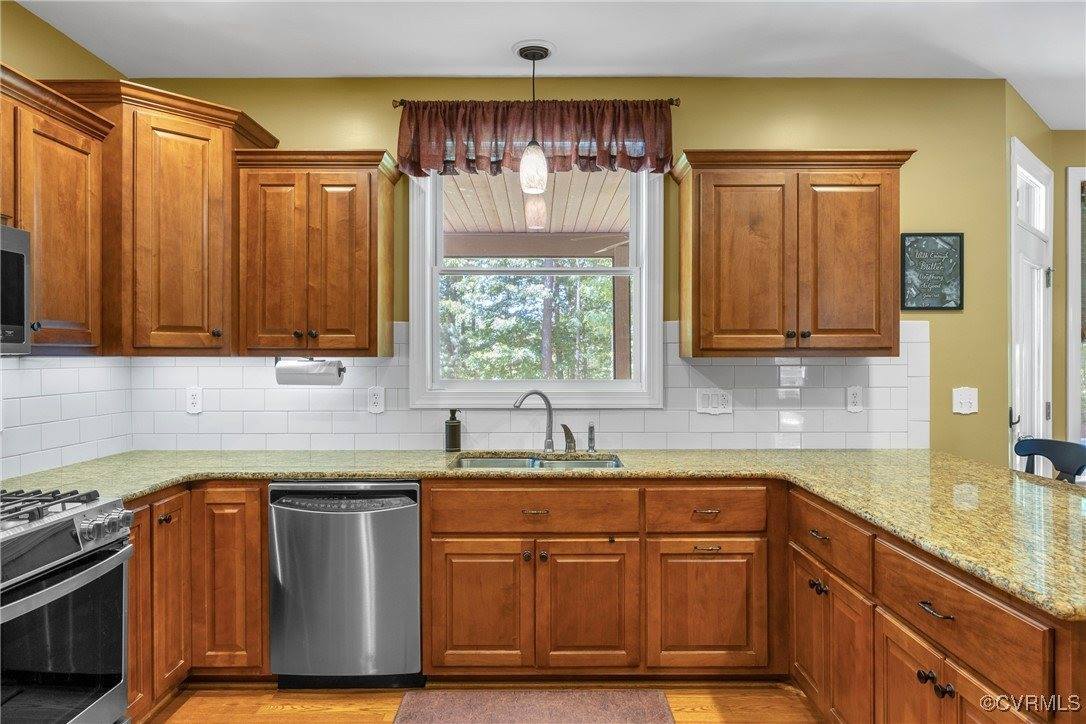 14022 Redhills Road, Hanover County, VA 23015