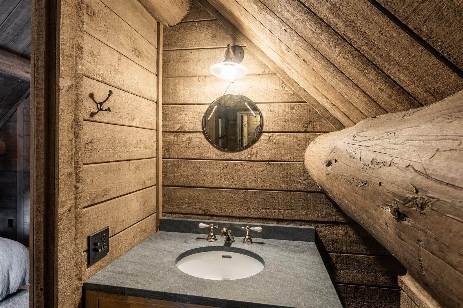 263 Tamarack Lane, Mammoth Lakes, CA 93546