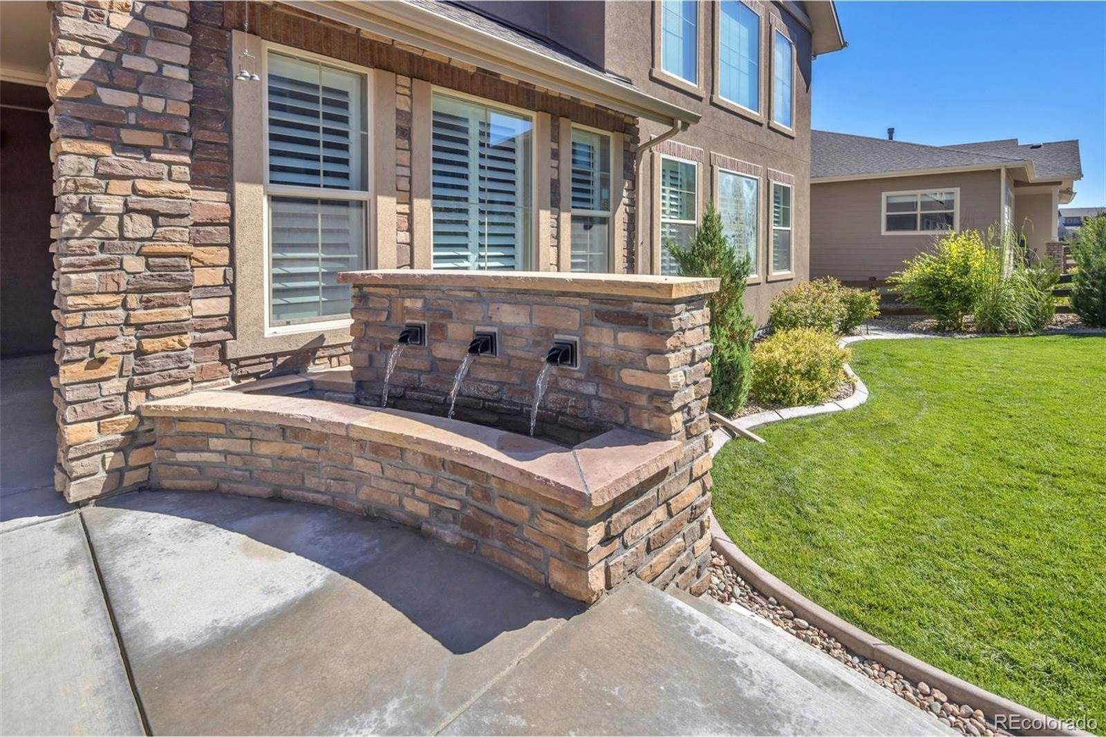 22198 Boundstone Dr, Parker, CO 80138