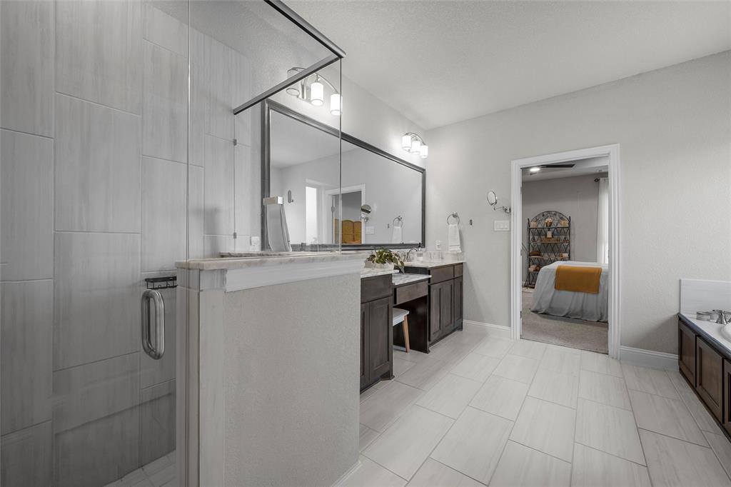 205 Big Creek Loop, Hewitt, TX 76643