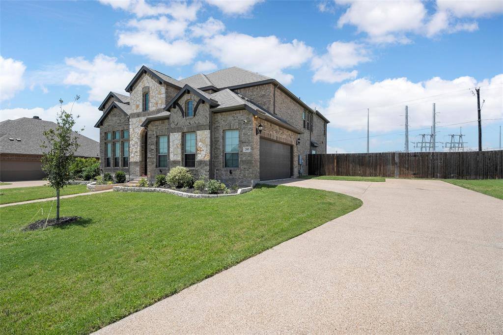 205 Big Creek Loop, Hewitt, TX 76643