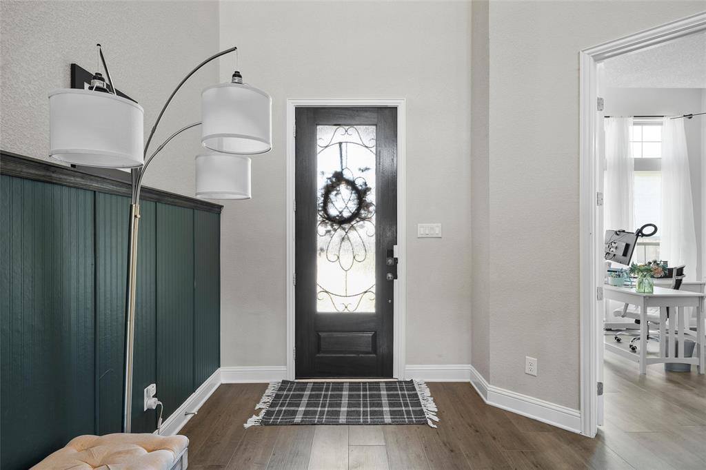 205 Big Creek Loop, Hewitt, TX 76643